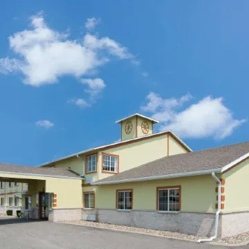 Days Inn by Wyndham Cameron