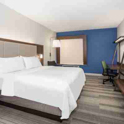 Holiday Inn Express SLIDELL by IHG Rooms