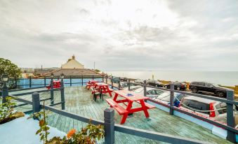 Marina Hotel