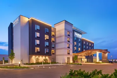 Fairfield Inn & Suites Orillia Hotel dekat Red Caboose Mini Golf