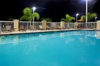 Holiday Inn & Suites ORANGE PARK - WELLS RD. by IHG - Pools