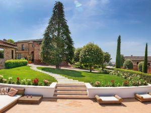 Borgo Tre Rose - Country Hotel Montepulciano