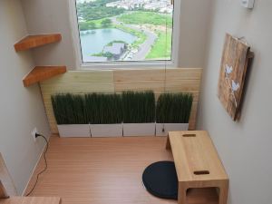 Cozy Living Studio at Springlake Summarecon Bekasi Apartment