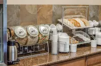 Quality Suites St. Joseph - breakfast