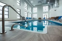 Quality Hotel & Conference Centre - Pool