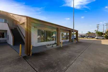 Econo Lodge Little Creek