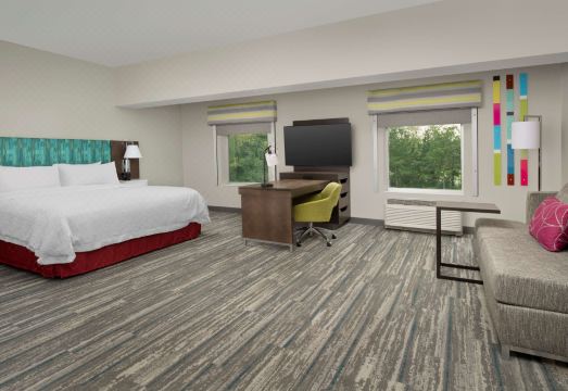 햄프턴 인 & 스위트 샬럿 에어포트