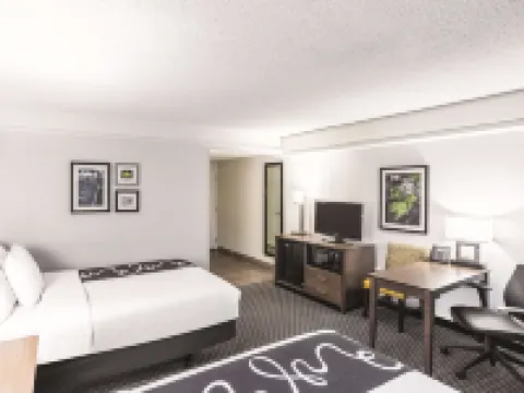 La Quinta Inn & Suites by Wyndham Flagstaff Hotels in Flagstaff