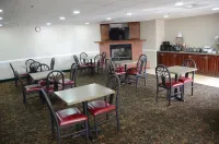 Super 8 by Wyndham Louisville/Expo Center Hotels in Shively