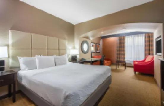 La Quinta Inn & Suites by Wyndham Harrisburg-Hershey