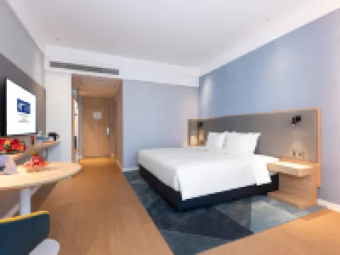 Holiday Inn Express NANCHANG RIVERSIDE by IHG Hotels near Jiangxi Provincial Museum