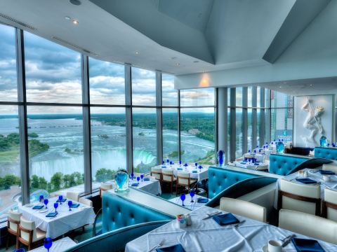 Hilton Niagara Falls/ Fallsview Hotel and Suites