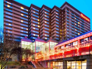 Downright Austin, A Renaissance Hotel