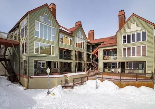 Etta Place 1 by AvantStay Ski in Ski Out Unit w Views of the Slopes