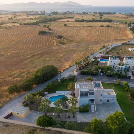 Xenos Villa 2 with 5 Bedrooms   Private Swimming Pool, Near the Sea