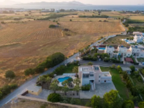 Xenos Villa 2 with 5 Bedrooms   Private Swimming Pool, Near the Sea