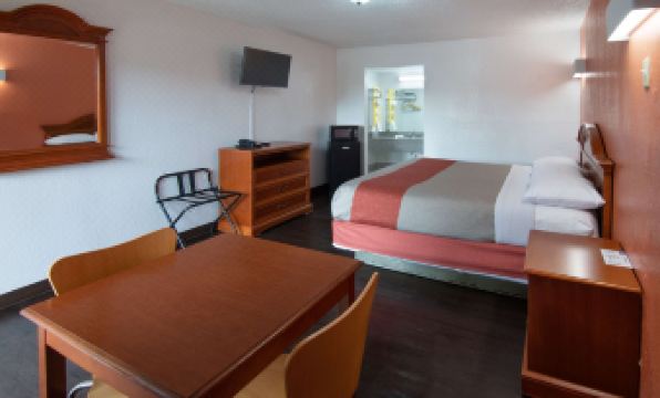 Motel 6 Montgomery, Al - Coliseum