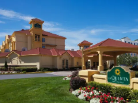 La Quinta Inn & Suites by Wyndham Salt Lake City Airport Hotels in der Nähe von Flughafen Salt Lake City