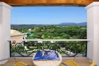 Nefeli Hotel - con vistas a la montaña