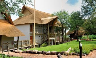 Victoria Falls Safari Club