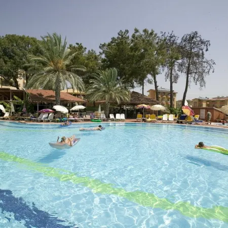 Side Palm d'or Hotel