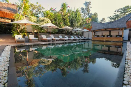 Scallywags Resort Отели в г. Гили Траванган