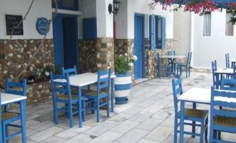 Meltemi Pension - Housity