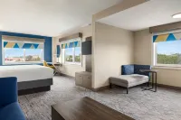 Holiday Inn Express & Suites FORT PIERCE WEST by IHG