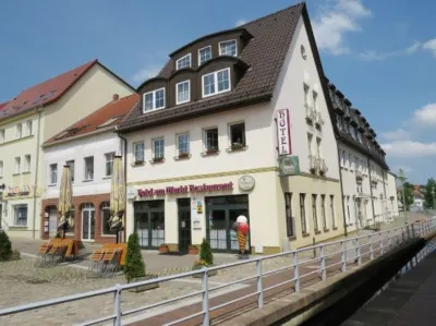 Hotel am Markt Hotels near Datzecenter