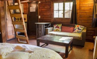 Fuente del Lobo Glamping & Bungalows - Adults Only