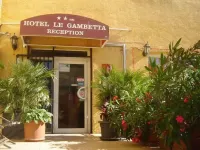Hôtel le Gambetta Hotels in Bessan