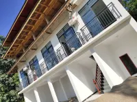Menghai Yingrui Daixiangqing Homestay Hotels near Daluo Go-Ya Shopping Centre