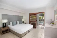 Mantra Aqueous on Port Hotels in Port Douglas
