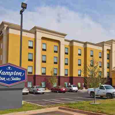 Hampton Inn & Suites Elk City Hotel Exterior