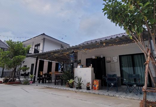 Nonnnoina Resort의 깨끗하고 아늑한 전경