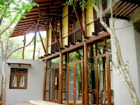 Fresco Lion Villa - Hostel