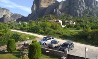 Epavlis Meteora Suites Hotel