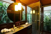The Fiji Orchid Hotels near Treasure Island