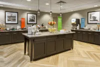 Hampton Inn and Suites Newport/Cincinnati - breakfast