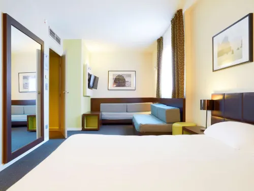 Kyriad Orly AÉROPORT - Athis Mons Hotels in Viry-Châtillon