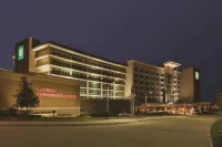 エンバシー スイーツ オマハ - ラ ビスタ / ホテル & カンファレンス センター