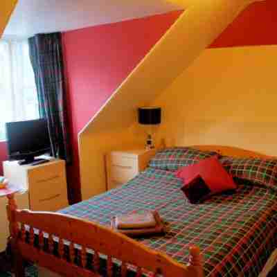 Atticus Central Guest House Rooms