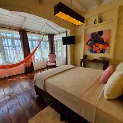 Prins Hendrik Suites Rooms
