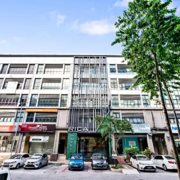 Rica Hotel USJ Hotels near DA MEN Mall