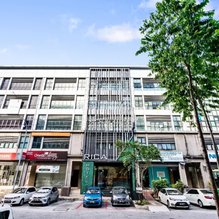 Rica Hotel USJ Отели рядом с достопримечательностью «Тематический парк Sunway Lagoon»