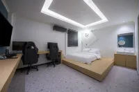 Gumi Indong Hotel Oia