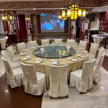 Le President Hotel