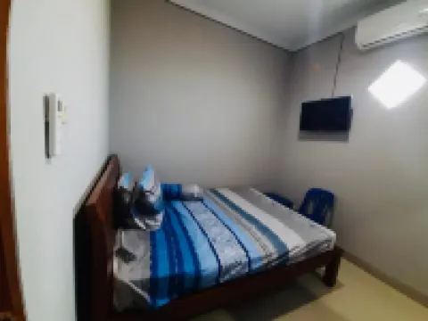 Modern House Yia Hotéis em Temon