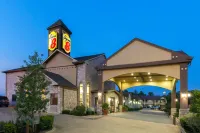 Super 8 by Wyndham Fairfield, TX Hotels in Fairfield