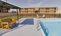 Americas Best Value Inn-Wall - piscina